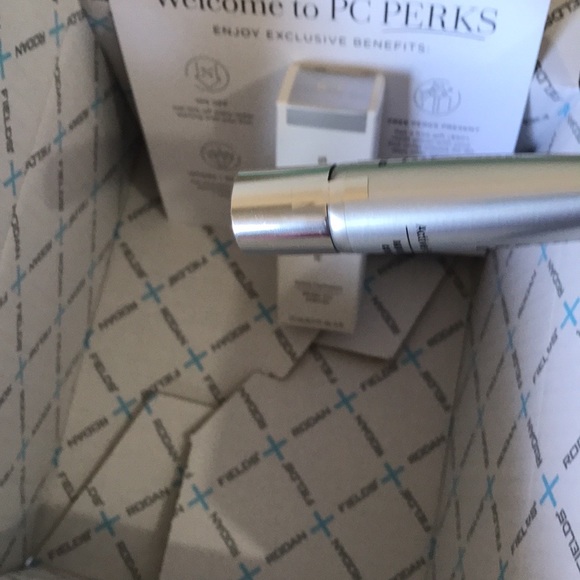 NEW RODAN + FIELDS ACTIVE HYDRATION SERUM FULL SIZE SEALED NEW IN BOX ✅ - Picture 4 of 7